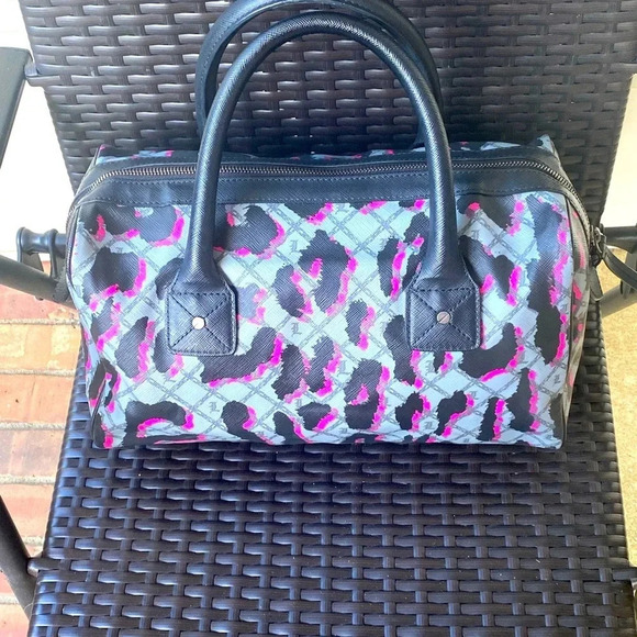 L.A.M.B. By Gwen Stefani Satchel - Picture 5 of 15